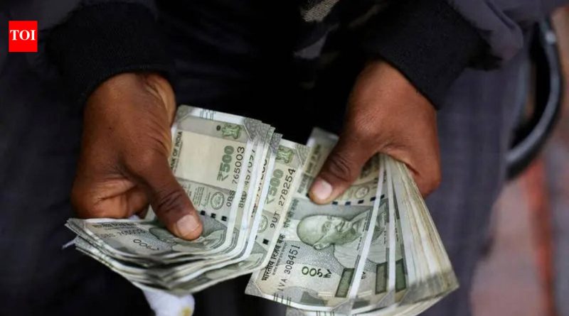 ट्रॅव्हल एजंटने 1.7L च्या प्रायव्हेट फर्मच्या कर्मचाऱ्याची फसवणूक केली