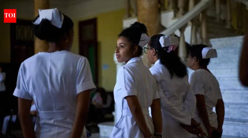 परिचारिकांनी आजपासून बेमुदत संप पुकारला