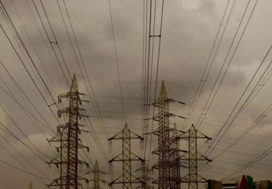 विजेची मागणी वाढल्याने पॉवर इन्फ्रा वर दबाव