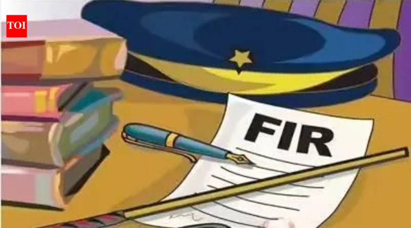 माणूस सेलफोन चोरतो, संपर्क घोटाळे करतो, हँडसेट परत करतो