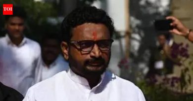 राष्ट्रवादीने झीशानला एमएलसी जागेसाठी निवडल्यानंतर मिटकरी निराशा व्यक्त करतात