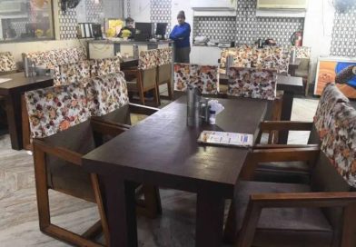 पुण्यातील रेस्टॉरंट्स सवलत देतात, दुपारच्या पावसात जेवणाची डिलिव्हरी वाढते
