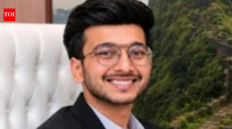 लग्नाच्या काही महिने आधी, मंगेतरसोबत वाढदिवसाला निघालेल्या २६ वर्षीय पुण्याच्या तरुणाचा, लोहगड किल्ल्यावर ४०० फूट पडून दोन मित्रांचा मृत्यू
