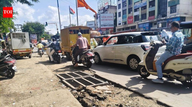 की कोंढवा जंक्शनवर खोदकामानंतर दुरूस्ती न झालेल्या रस्त्यामुळे पावसाळ्यात पुराची भीती
