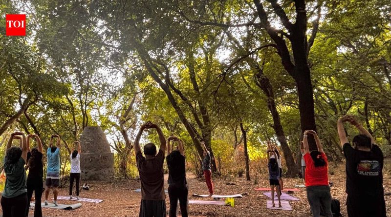 आंतरराष्ट्रीय योग दिनाच्या सत्राचे उद्दिष्ट शहरातील रहिवाशांना पुण्यातील नद्यांच्या नैसर्गिक सौंदर्याशी पुन्हा जोडण्याचे आहे.