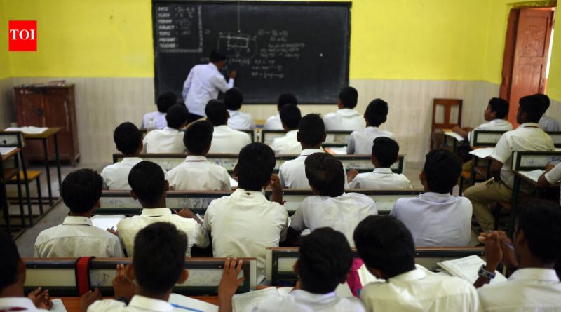 टीईटी गळतीमुळे पदोन्नतीच्या चर्चेला उधाण आले, शिक्षकांनी धोरण पुनर्विचाराची मागणी केली पुणे बातम्या