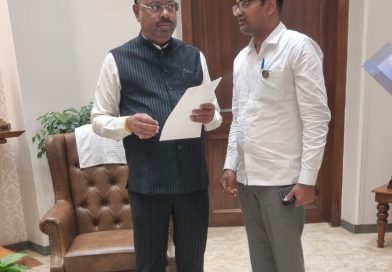 आमदार डॉ. बाबासाहेब देशमुख यांच्या सातत्यपूर्ण पाठपुराव्याला यश; सांगोला तालुक्यातील ५८२ बाधित लाभार्थ्यांना २३.१६ लाखांचे अनुदान मंजूर