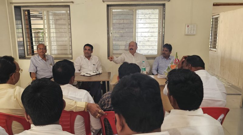 मा.आ.दिपकआबा साळुंखे पाटील यांच्या प्रयत्नानंतर महावितरणच्या अधिकाऱ्यांकडून सकारात्मक प्रतिसाद ; ग्राहक आणि प्रशासनाच्या समन्वयाने भारनियमनावर निघणार तोडगा