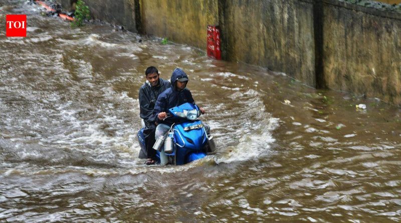 पीएमसीने 49 आपत्ती व्यवस्थापन केंद्रे सक्रिय केली, सखल भागातील 30 कुटुंबांना सुरक्षित ठिकाणी हलवले