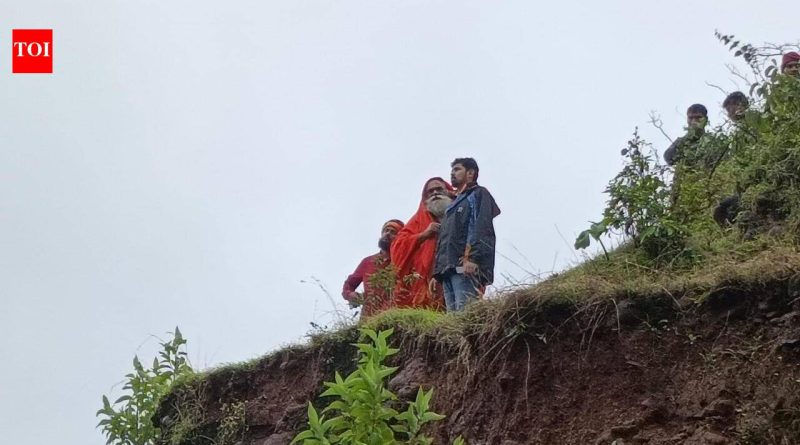 संपूर्ण महाराष्ट्रात मुसळधार पाऊस सुरू, घाटात 500 मि.मी. महाबळेश्वर, पुणे पर्यटन हॉटस्पॉटमध्ये निर्बंध