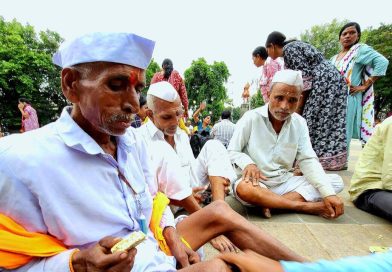 वारकऱ्यांनी पुण्यात मुक्काम केल्याने प्रार्थना, विश्रांती आणि सेवा