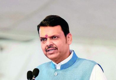 रात्री उशिरा मुख्यमंत्री फडणवीस-जयंत पाटील यांच्या भेटीने राजकीय चर्चांना उधाण आले आहे