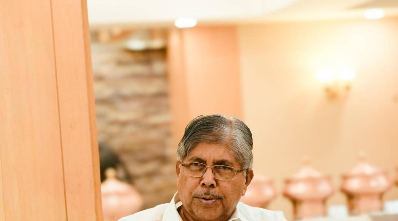 SPPU शिक्षक भरती डिसेंबरपर्यंत, कायदा महाविद्यालयांना बार कौन्सिल ऑफ इंडियाच्या मान्यतेसाठी सहा महिन्यांचा कालावधी पुणे बातम्या