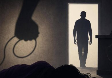 रोजंदारी कामगाराने पत्नीचा खून करून पोलिस ठाण्यात धाव घेतली | पुणे बातम्या