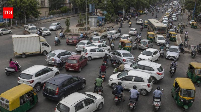 वाहतूक नियमांचे उल्लंघन केल्याने वाहतूक कोंडी होत असल्याने विमाननगर रहिवासी अधिक पोलिस तैनात करण्याची मागणी करतात पुणे बातम्या